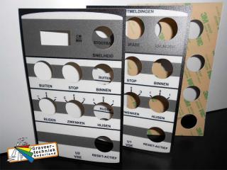 Makrolon paneel met 3M 468 folie erachter